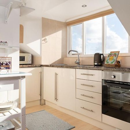 Stunning Views Over Mounts Bay With Balcony Penzance Exteriör bild