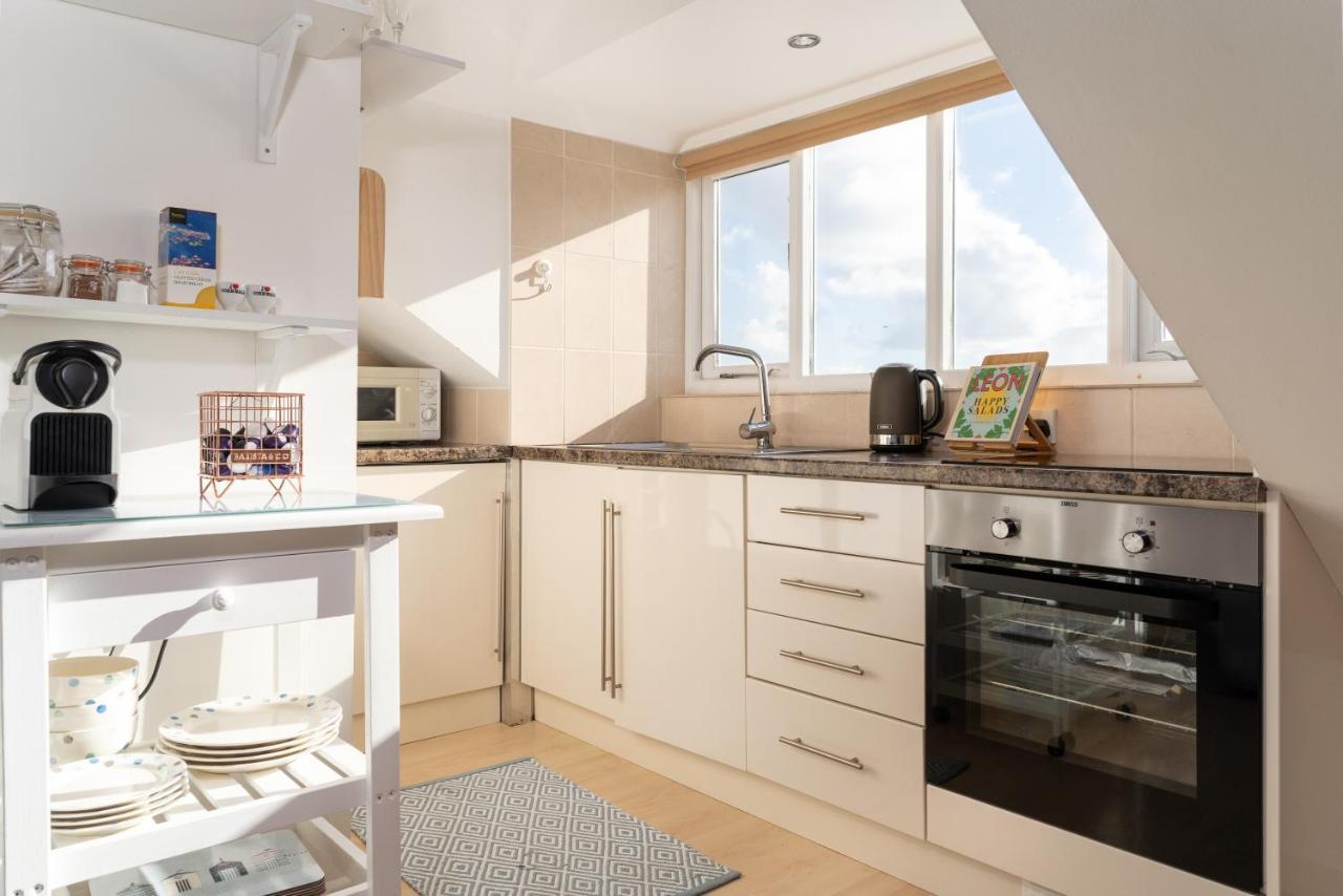 Stunning Views Over Mounts Bay With Balcony Penzance Exteriör bild